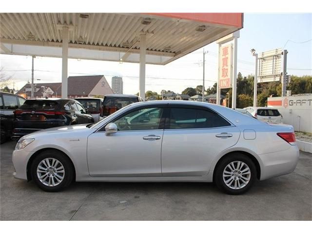 TOYOTA CROWN SEDAN HYBRID 2013 Image 31