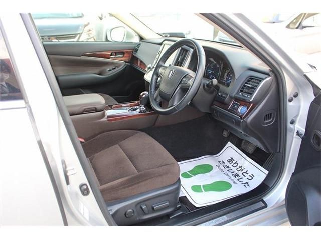 TOYOTA CROWN SEDAN HYBRID 2013 Image 31