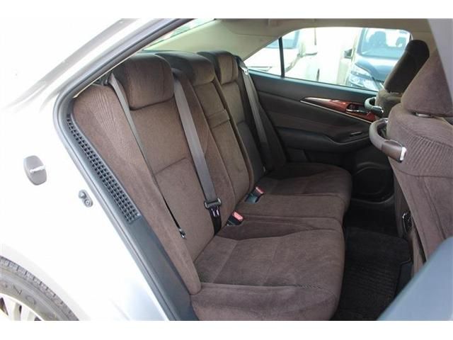 TOYOTA CROWN SEDAN HYBRID 2013 Image 31