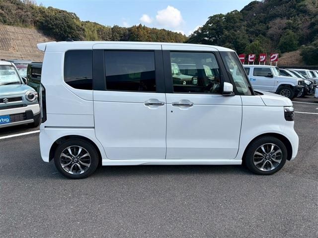 HONDA N BOX CUSTOM 2024 Image 31