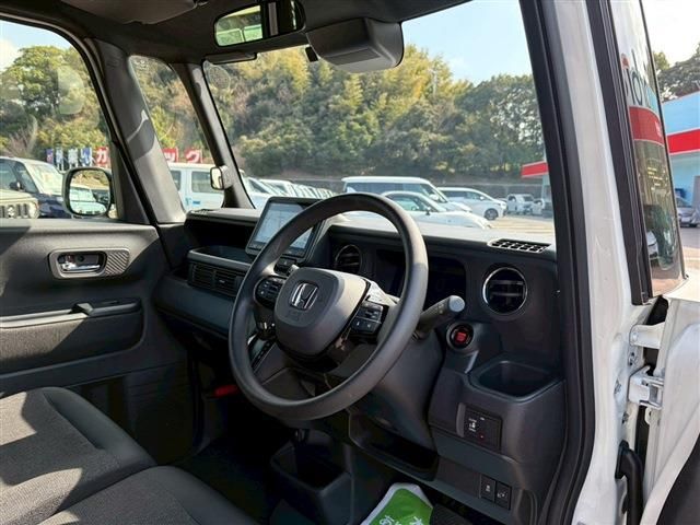 HONDA N BOX CUSTOM 2024 Image 31