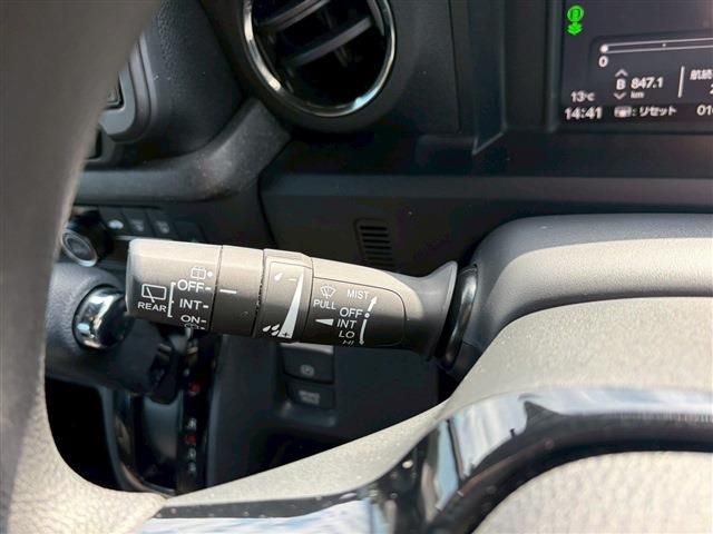 HONDA N BOX CUSTOM 2024 Image 31