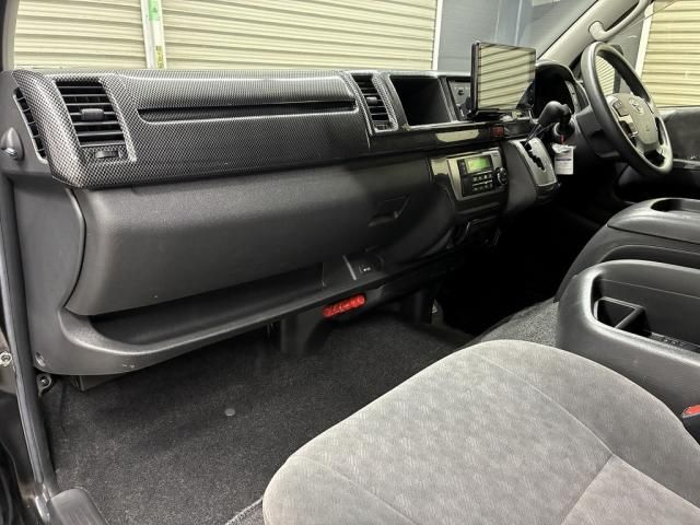 TOYOTA HIACE WAGON 2022 Image 31