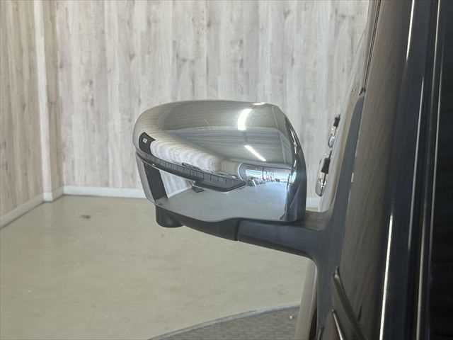 NISSAN SERENA  S-HYBRID 2018 Image 31