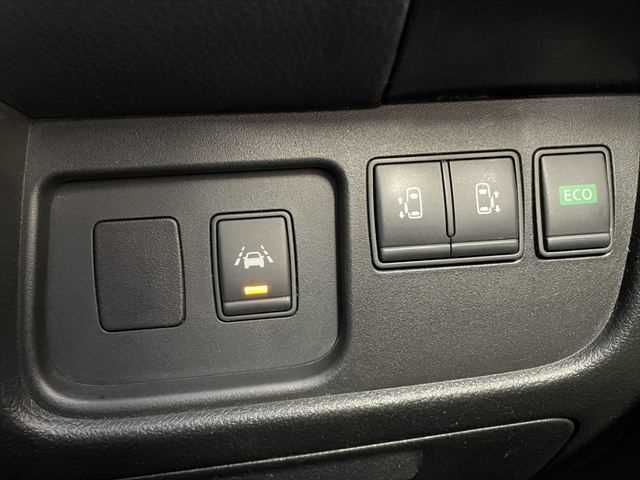 NISSAN SERENA  S-HYBRID 2014 Image 31