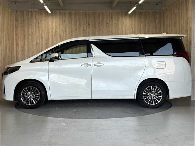 TOYOTA ALPHARD HYBRID 4WD 2021 Image 31