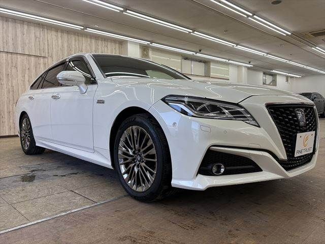 TOYOTA CROWN SEDAN HYBRID 2018 Image 31