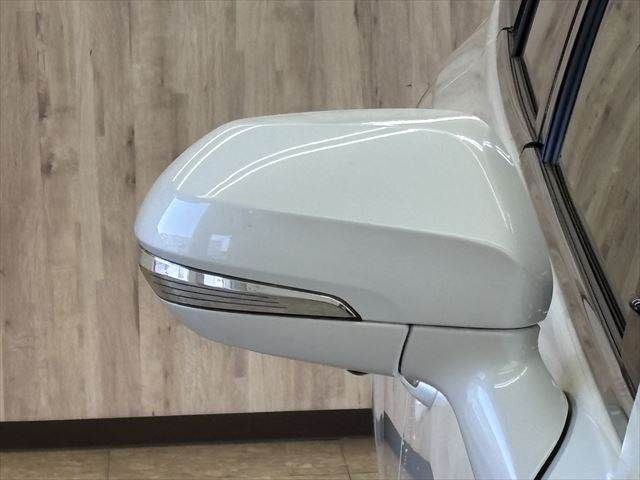 TOYOTA CROWN SEDAN HYBRID 2018 Image 31