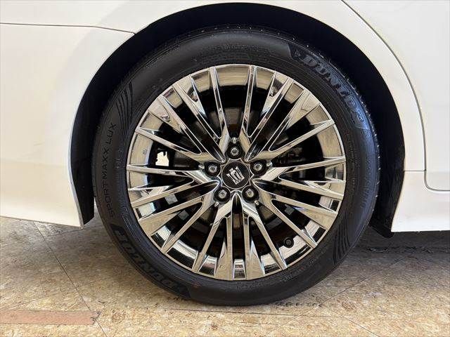 TOYOTA CROWN SEDAN HYBRID 2018 Image 31