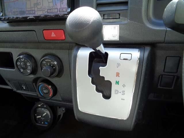 TOYOTA HIACE WAGON 2016 Image 31