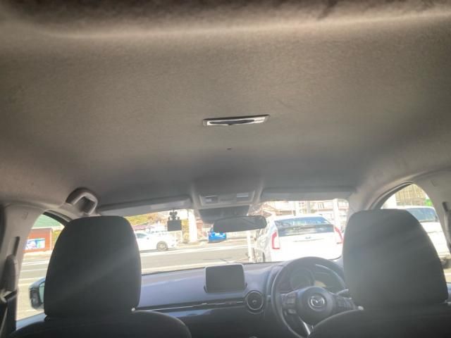 MAZDA DEMIO 2015 Image 31