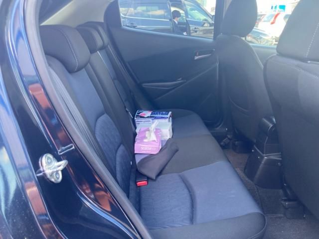 MAZDA DEMIO 2015 Image 31