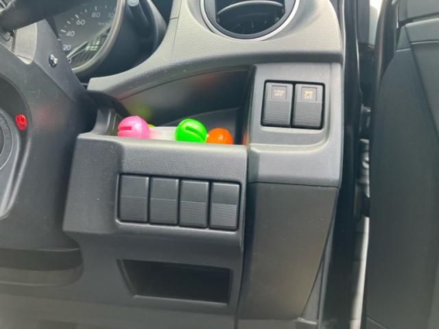 MAZDA PREMACY 2012 Image 31