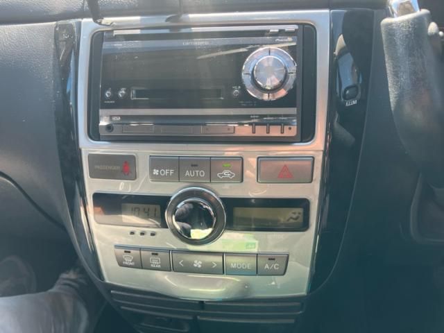 TOYOTA IPSUM 2005 Image 31