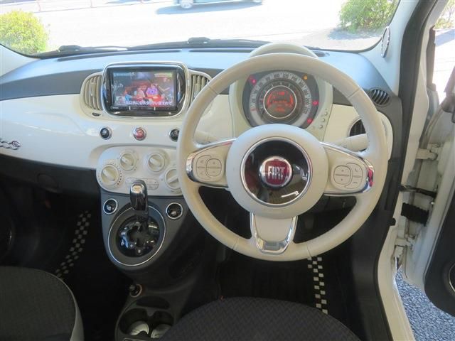 FIAT 500C 2017 Image 31
