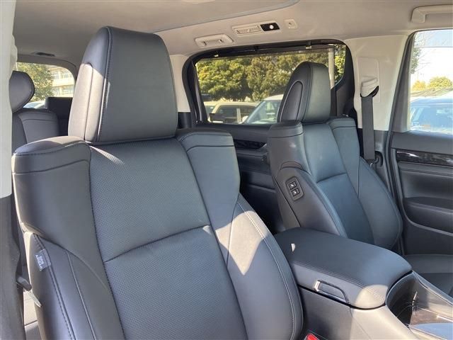 TOYOTA VELLFIRE 2021 Image 31