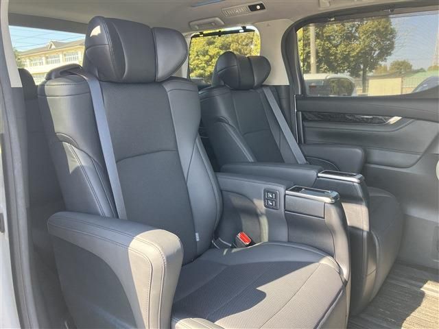 TOYOTA VELLFIRE 2021 Image 31