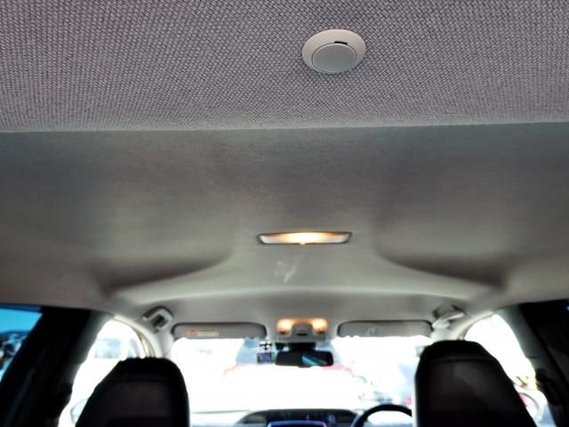 TOYOTA PRIUS 2019 Image 31