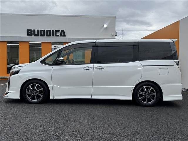 TOYOTA VOXY 2019 Image 31