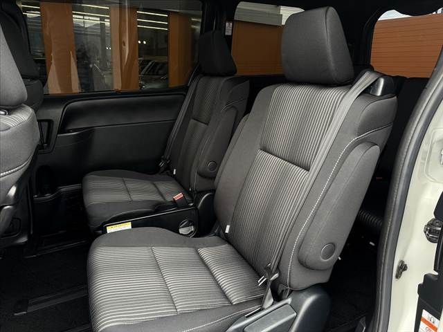 TOYOTA VOXY 2019 Image 31