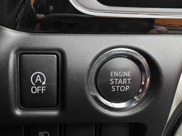 TOYOTA VOXY 2019 Image 31