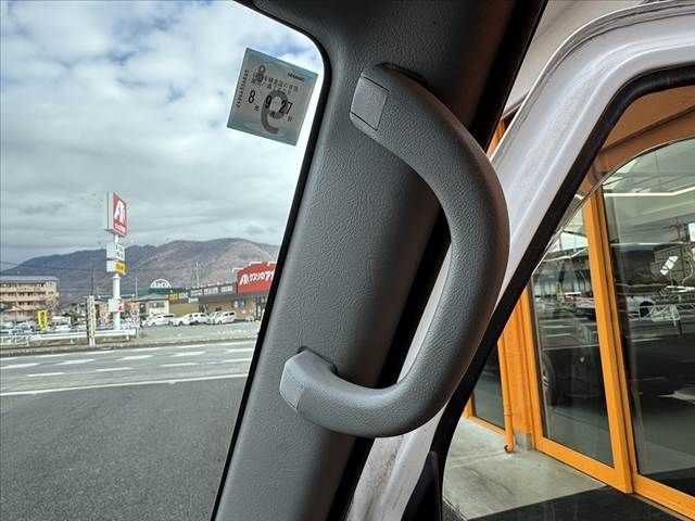 NISSAN NV100 CLIPPER 2012 Image 31