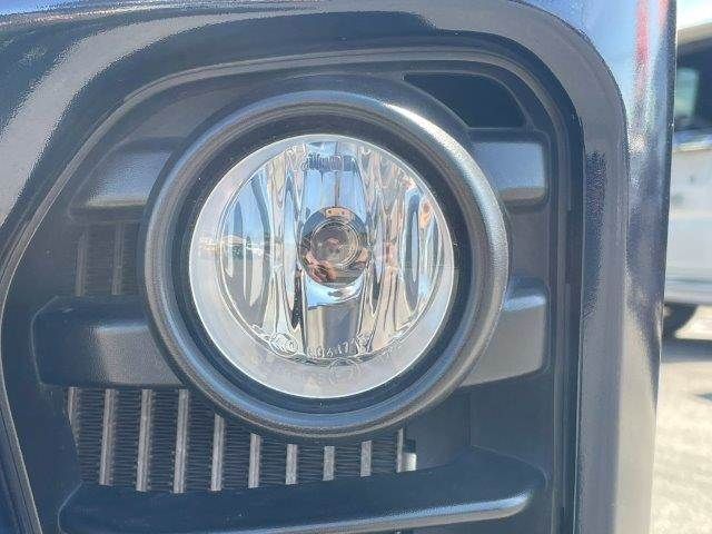 NISSAN NV350 CARAVAN 4WD 2017 Image 31