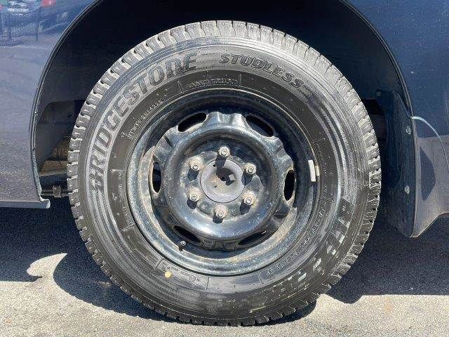 NISSAN NV350 CARAVAN 4WD 2017 Image 31