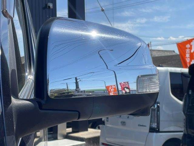 NISSAN NV350 CARAVAN 4WD 2017 Image 31