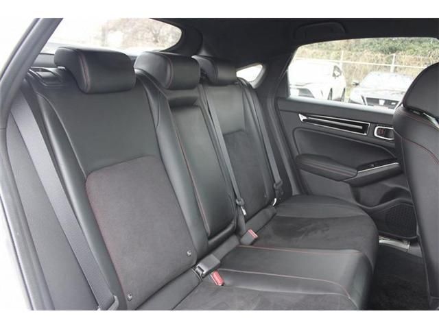 HONDA CIVIC HATCHBACK 2021 Image 31