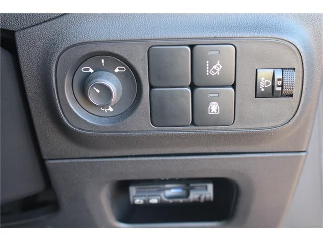 CITROEN C3 2018 Image 31