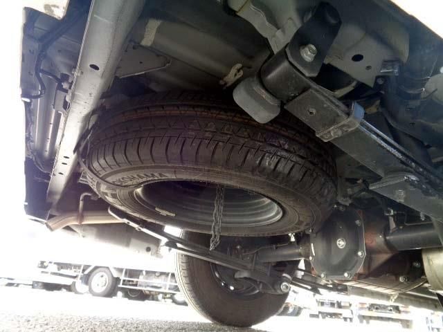 NISSAN CARAVAN VAN 2WD 2022 Image 31