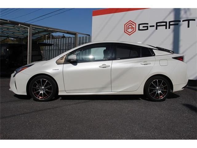 TOYOTA PRIUS 2016 Image 31