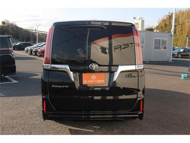 TOYOTA ESQUIRE 2017 Image 31