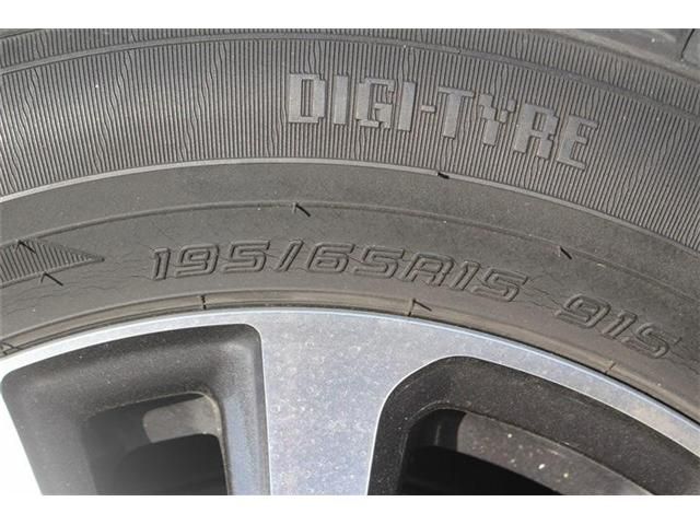 TOYOTA ESQUIRE 2017 Image 31