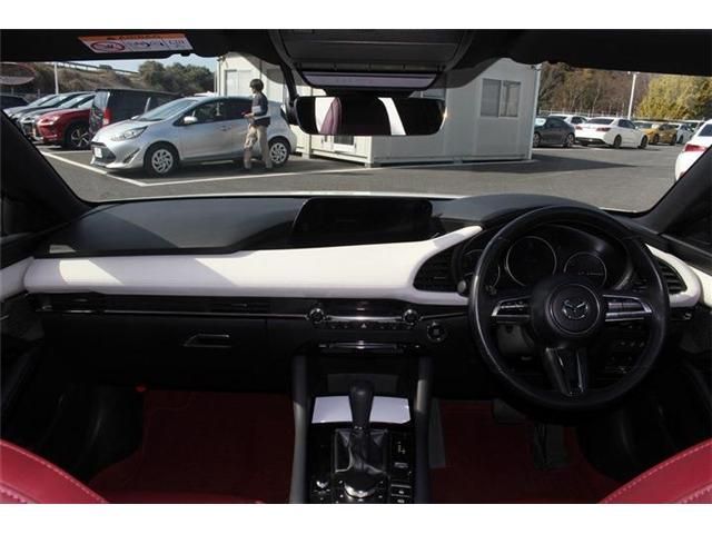 MAZDA 3 FASTBACK 2020 Image 31