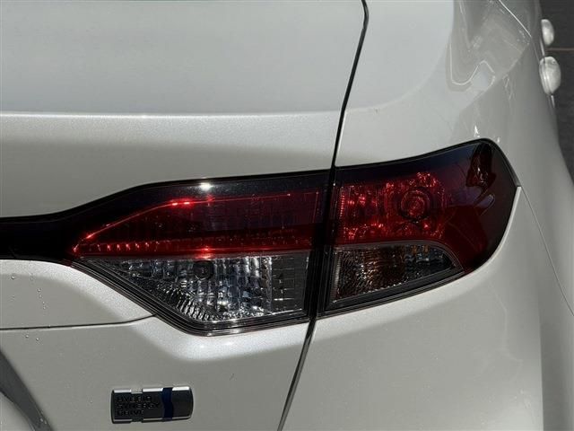 TOYOTA COROLLA SEDAN HYBRID 2020 Image 31