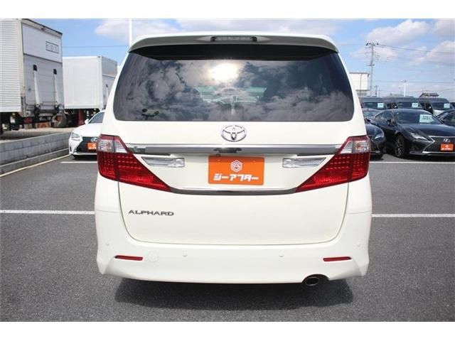 TOYOTA ALPHARD 2013 Image 31