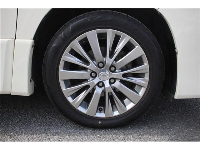 TOYOTA ALPHARD 2013 Image 31