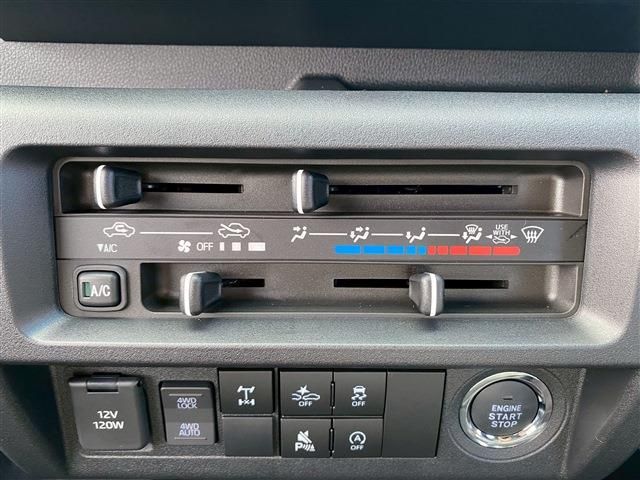 DAIHATSU HIJET TRUCK 4WD 2025 Image 31