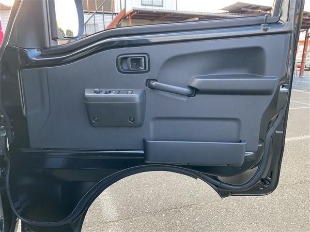 DAIHATSU HIJET TRUCK 4WD 2025 Image 31