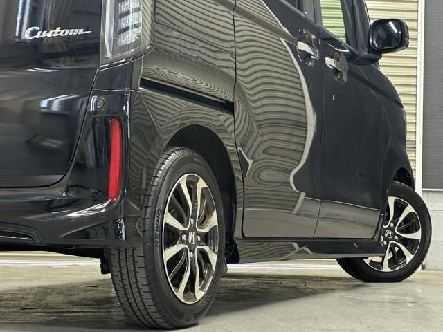 HONDA N BOX CUSTOM 2019 Image 31