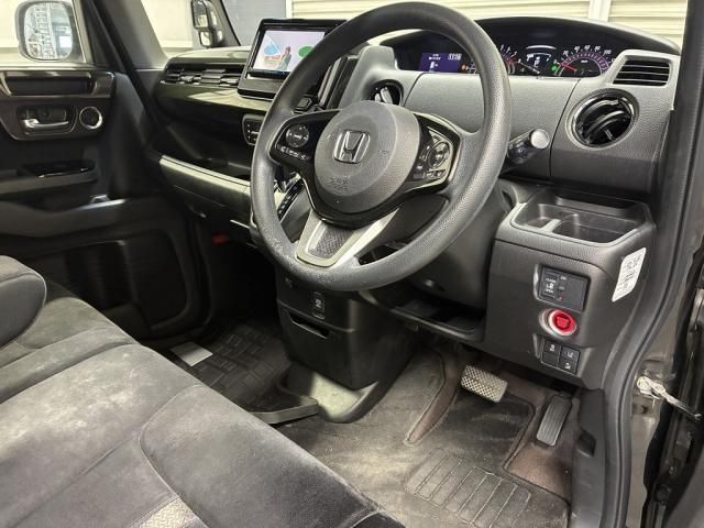 HONDA N BOX CUSTOM 2019 Image 31