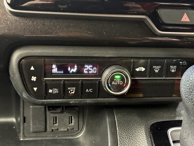 HONDA N BOX CUSTOM 2019 Image 31