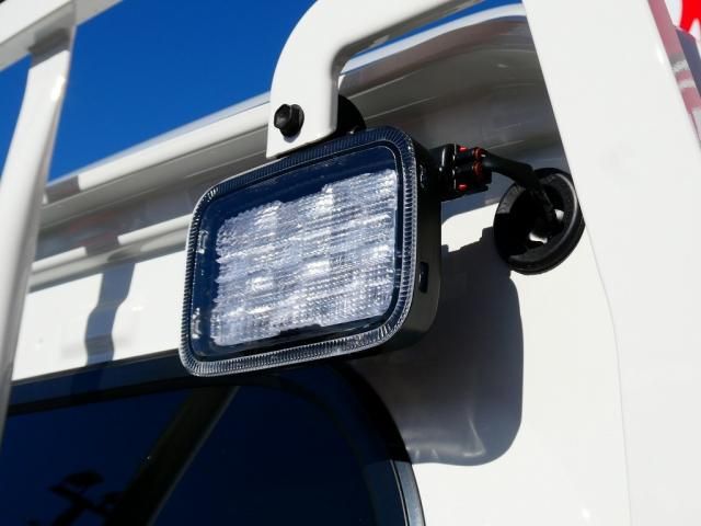 DAIHATSU HIJET TRUCK 4WD 2026 Image 31