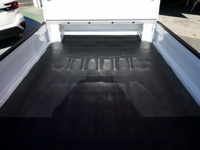 DAIHATSU HIJET TRUCK 4WD 2026 Image 31