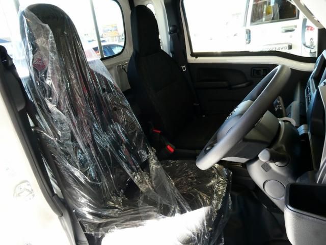 DAIHATSU HIJET TRUCK 4WD 2026 Image 31