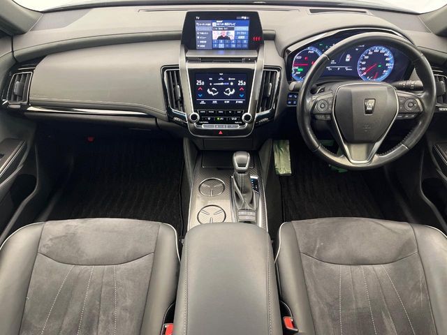 TOYOTA CROWN SEDAN HYBRID 2018 Image 31