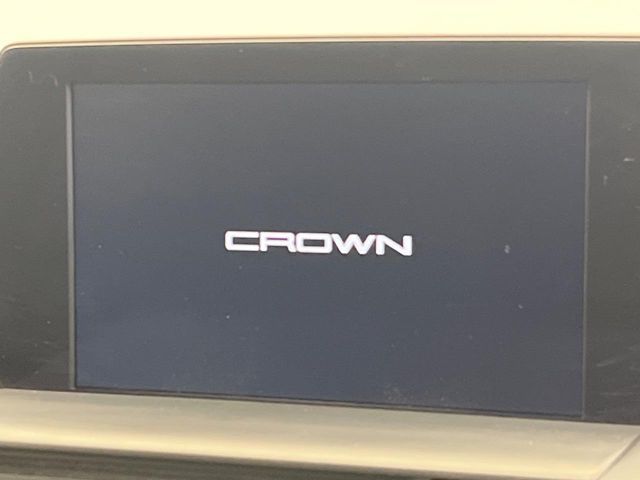 TOYOTA CROWN SEDAN HYBRID 2018 Image 31
