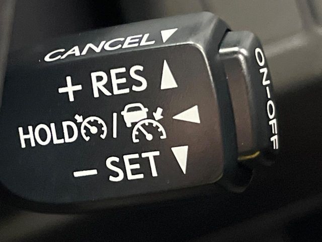 TOYOTA MARK X 2017 Image 31